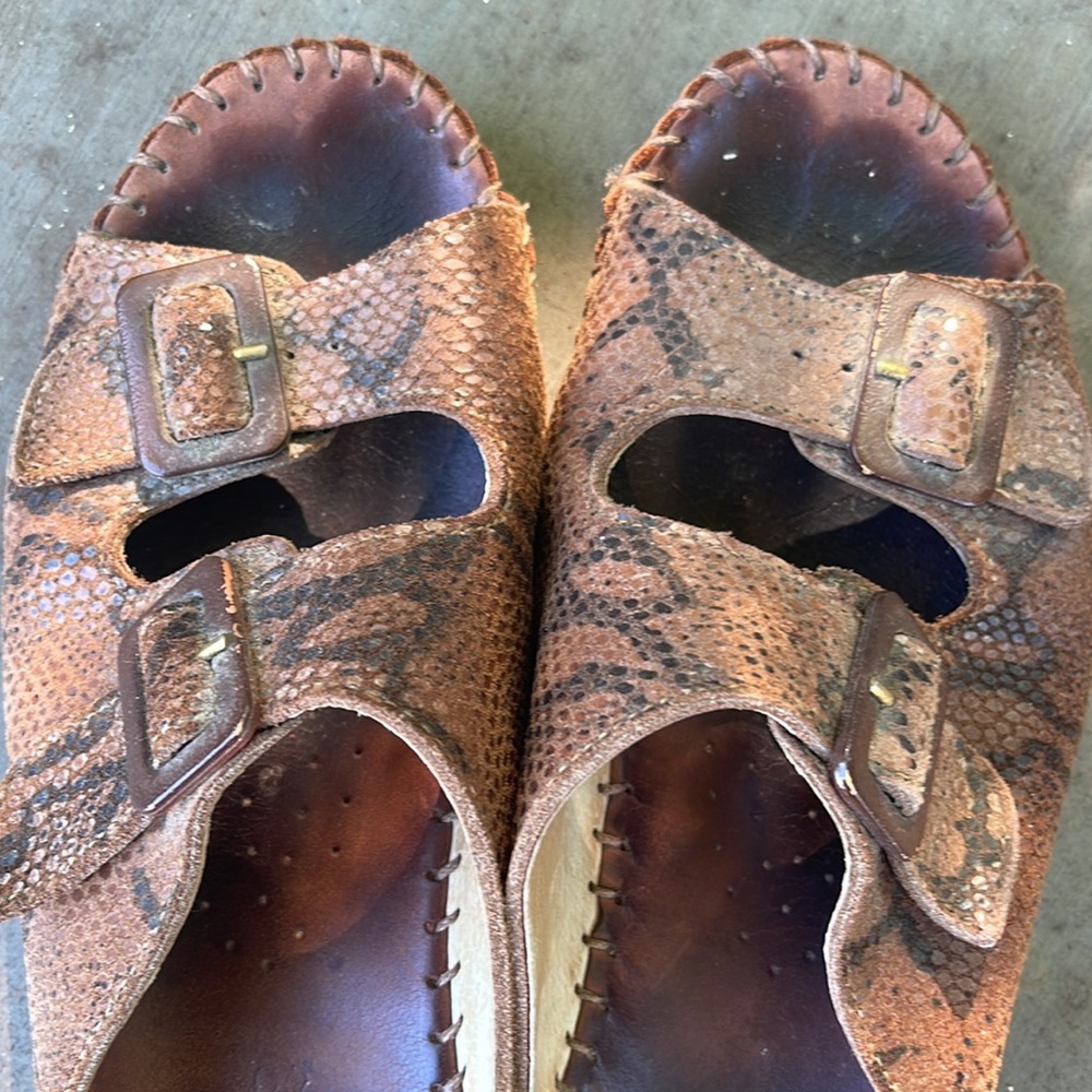 La Plume animal print sandals size 40